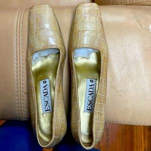 Escada leather shoes